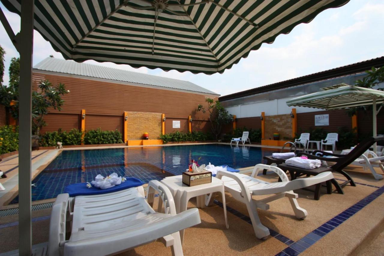 Valhalla Pattaya Hotel Jomtien Beach Exterior foto